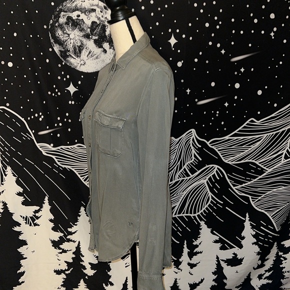 American Eagle Button Down Shirt - Picture 5 of 10